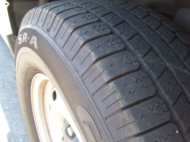 2011 Dodge Ram 1500 4dr LX 4WD Auto