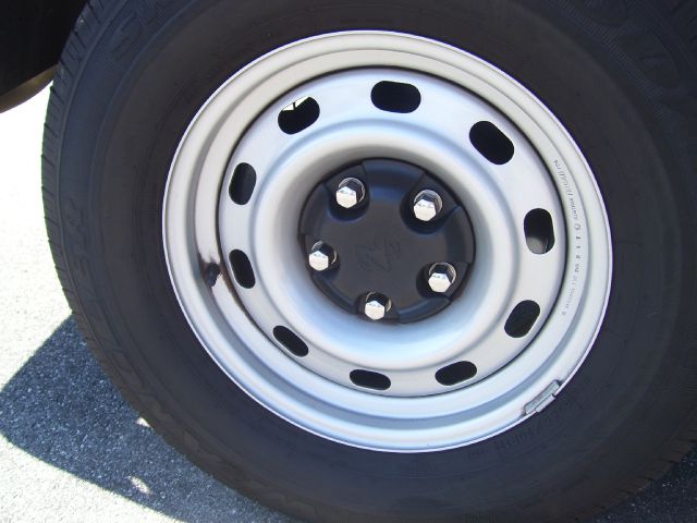 2011 Dodge Ram 1500 4dr LX 4WD Auto