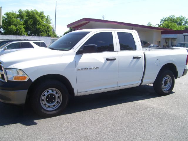 2011 Dodge Ram 1500 4dr LX 4WD Auto