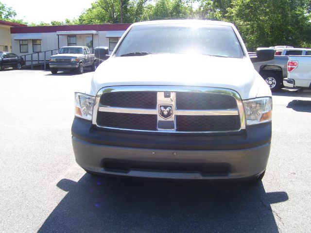 2011 Dodge Ram 1500 4dr LX 4WD Auto