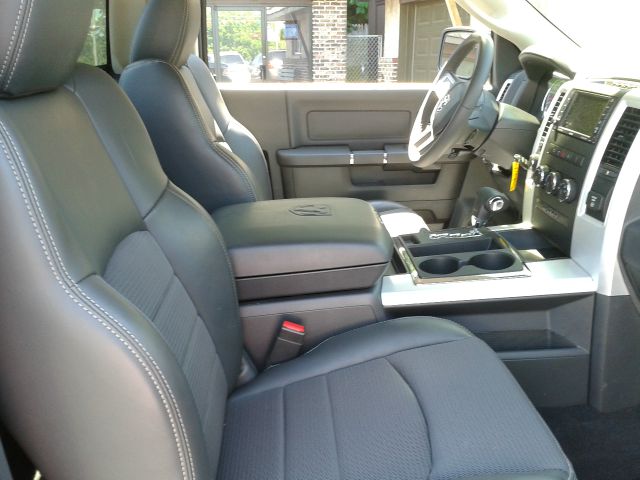 2011 Dodge Ram 1500 4x4 Big Horn SLT