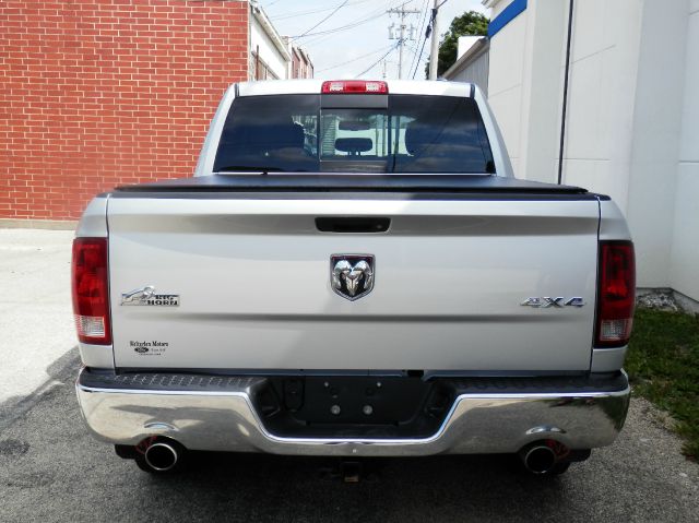2011 Dodge Ram 1500 SLE Sierra 2WD