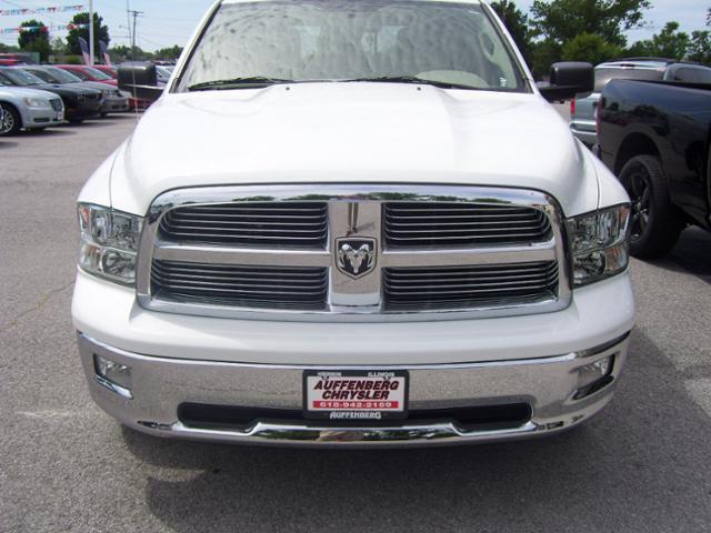 2011 Dodge Ram 1500 Crew Cab 126.0 WB 2WD LT