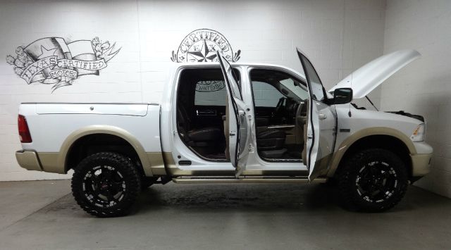 2012 Dodge Ram 1500 4dr Sdn 2.4L AT FWD W/snrf