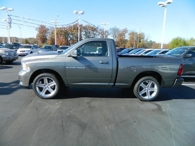 2012 Dodge Ram 1500 SLT 25