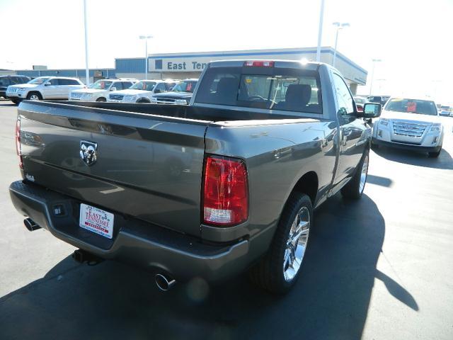 2012 Dodge Ram 1500 SLT 25
