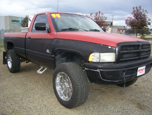 1994 Dodge Ram 2500 4WD 4dr V6 SR5 (natl)