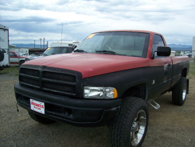 1994 Dodge Ram 2500 4WD 4dr V6 SR5 (natl)