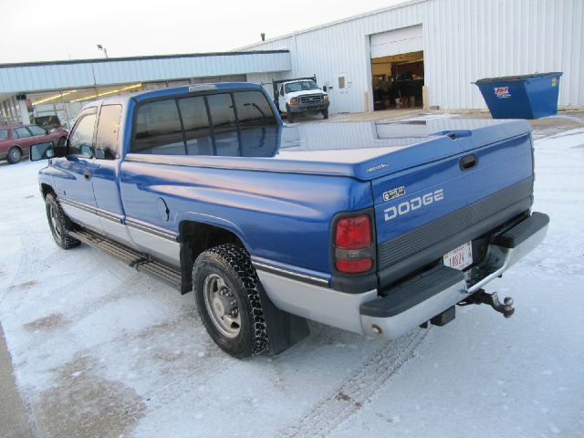 1997 Dodge Ram 2500 Sedan 4D LS