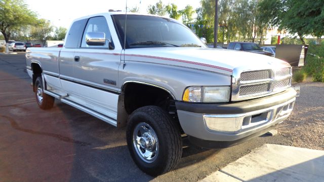 1997 Dodge Ram 2500 LE - Offroad Package