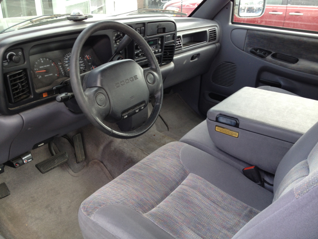 1997 Dodge Ram 2500 4.3L Convertible
