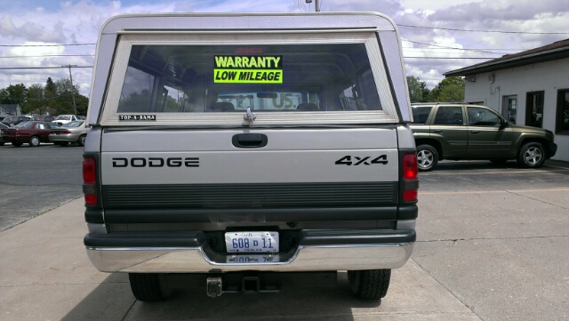 1998 Dodge Ram 2500 LT Sedan 4D