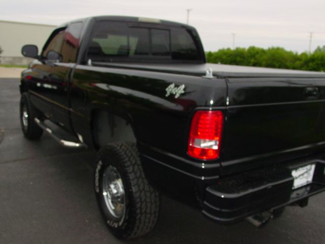 1998 Dodge Ram 2500 Extended Cab 4-wheel Drive LTZ