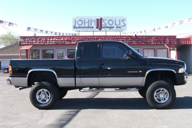 1998 Dodge Ram 2500 Extended Cab 4-wheel Drive LTZ