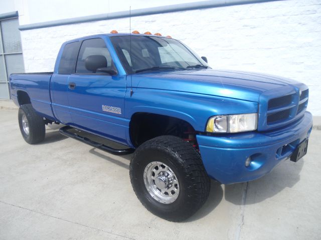 2000 Dodge Ram 2500 Z71 4X4 CREW CAB