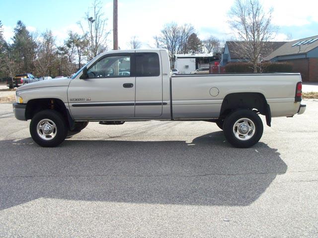2001 Dodge Ram 2500 Z71 4X4 CREW CAB