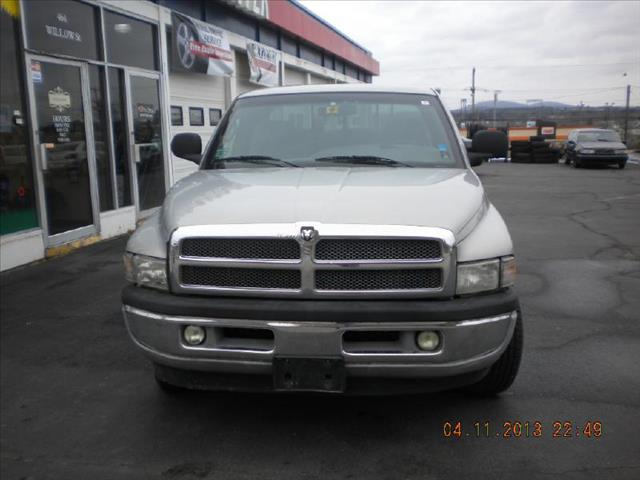 2001 Dodge Ram 2500 T Chairs