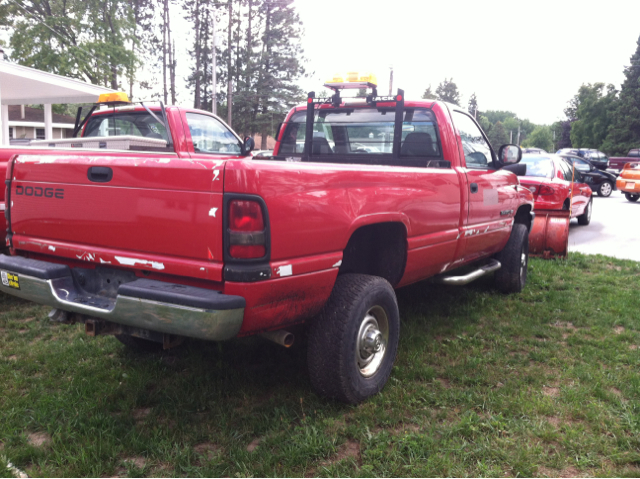 2001 Dodge Ram 2500 DVD NAV ROOF