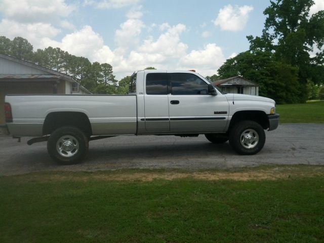 2001 Dodge Ram 2500 Z71 4X4 CREW CAB