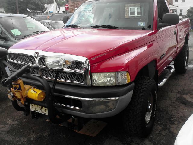 2001 Dodge Ram 2500 DVD NAV ROOF
