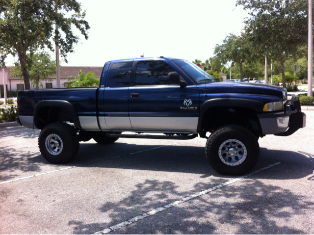 2001 Dodge Ram 2500 1500 LT 4WD