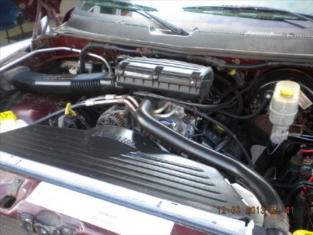 2002 Dodge Ram 2500 T Chairs