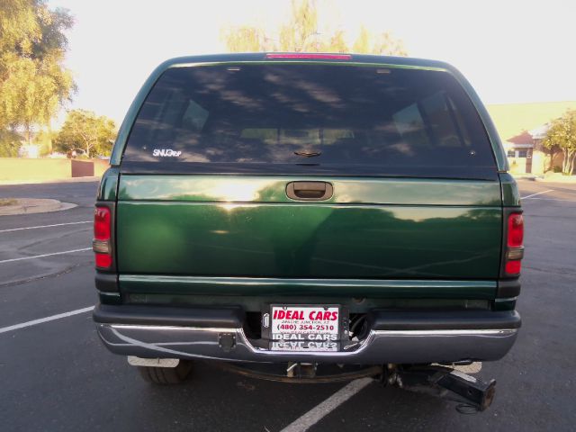2002 Dodge Ram 2500 4X2 Extended CAB 122.9 IN