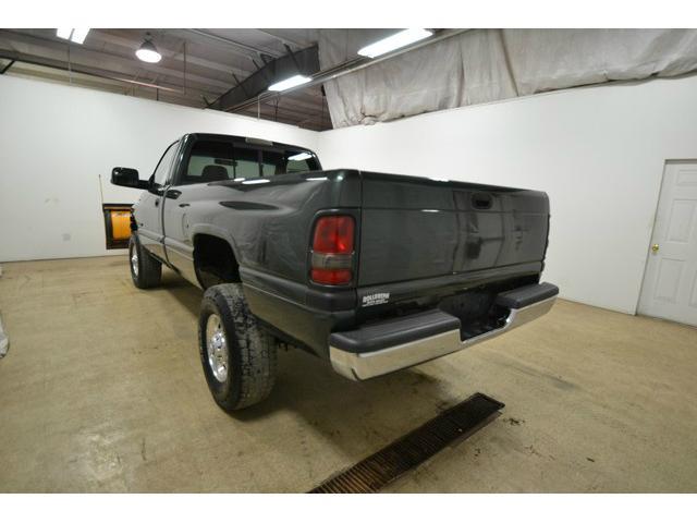2002 Dodge Ram 2500 4DR SDN V6 AUTO SE (GS) Sedan