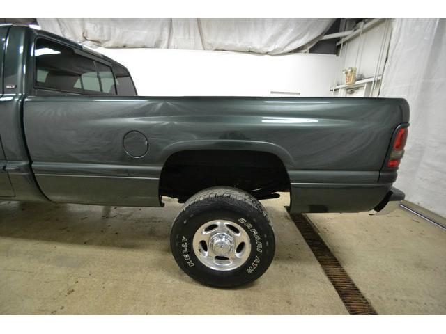 2002 Dodge Ram 2500 4DR SDN V6 AUTO SE (GS) Sedan