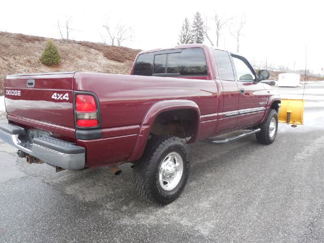 2002 Dodge Ram 2500 4X2 Extended CAB 122.9 IN