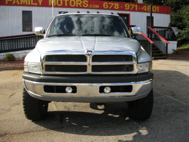 2002 Dodge Ram 2500 EX W/ Leather And DVD