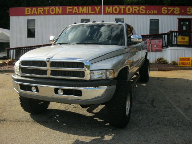 2002 Dodge Ram 2500 EX W/ Leather And DVD