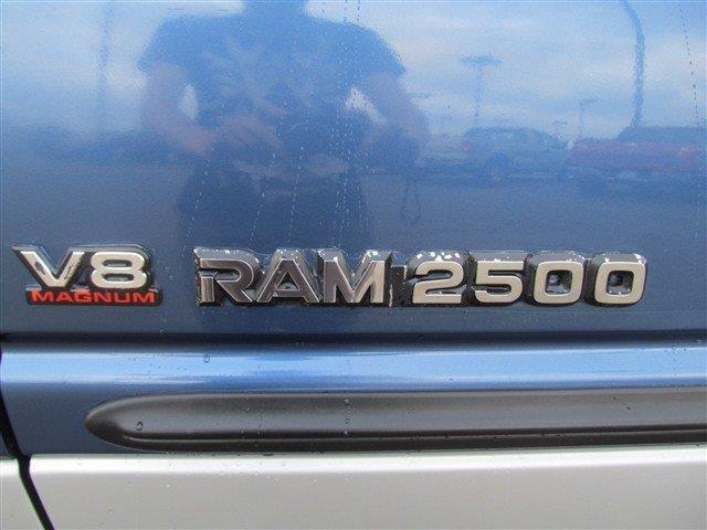 2002 Dodge Ram 2500 SLT