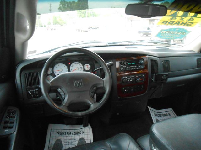 2003 Dodge Ram 2500 4dr 114 WB XLT 4WD