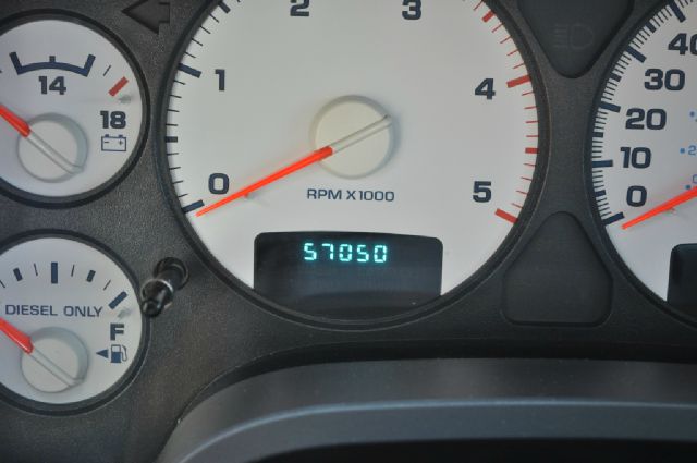 2004 Dodge Ram 2500 4d Wagon AWD