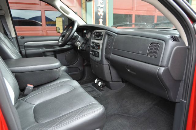 2004 Dodge Ram 2500 4d Wagon AWD