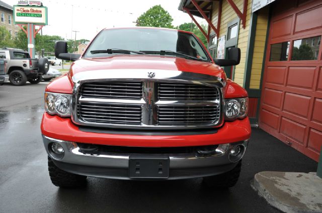 2004 Dodge Ram 2500 4d Wagon AWD