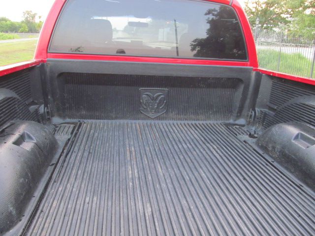 2004 Dodge Ram 2500 LS ES