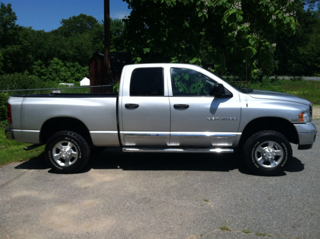 2004 Dodge Ram 2500 4d Wagon AWD