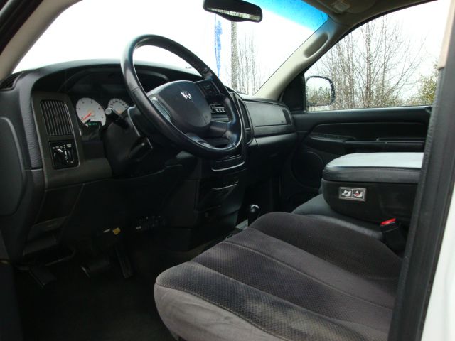 2004 Dodge Ram 2500 4dr 4WD EXT LS 4x4 SUV