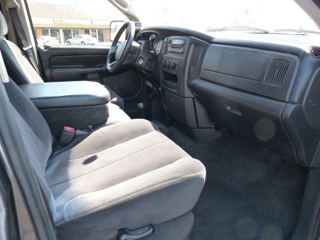 2004 Dodge Ram 2500 4dr 4WD EXT LS 4x4 SUV