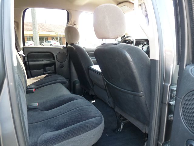 2004 Dodge Ram 2500 4dr 4WD EXT LS 4x4 SUV