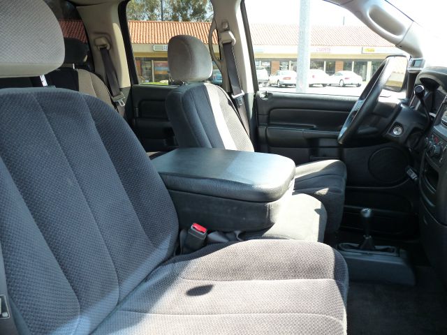 2004 Dodge Ram 2500 4dr 4WD EXT LS 4x4 SUV