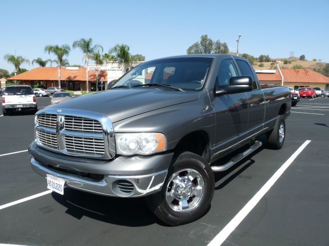 2004 Dodge Ram 2500 4dr 4WD EXT LS 4x4 SUV