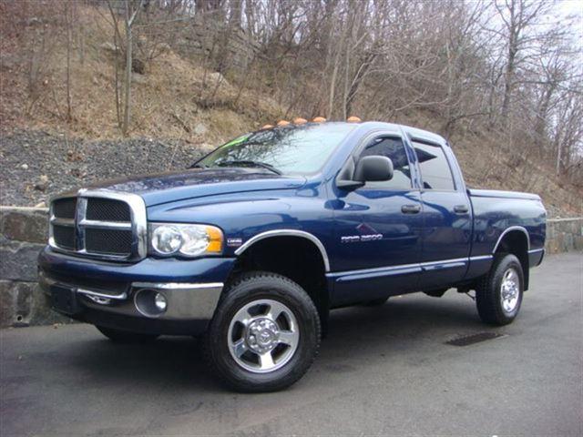 2004 Dodge Ram 2500 Extended Cab Standard Box 2-wheel Drive LT