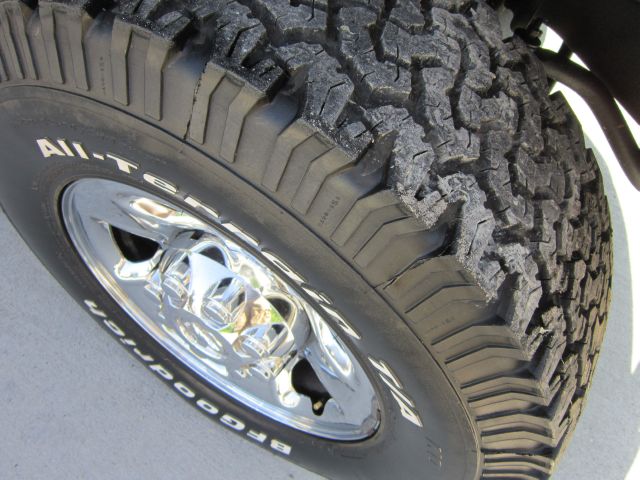 2004 Dodge Ram 2500 Wagon SE