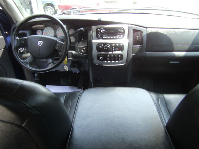 2004 Dodge Ram 2500 4dr 4WD EXT LS 4x4 SUV