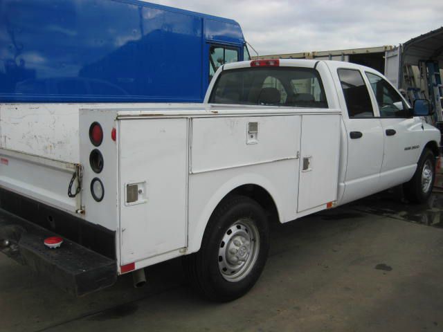 2005 Dodge Ram 2500 2WD Regular Cab 6.3 Ft Box ST