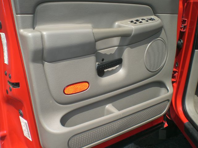 2005 Dodge Ram 2500 Ext WT