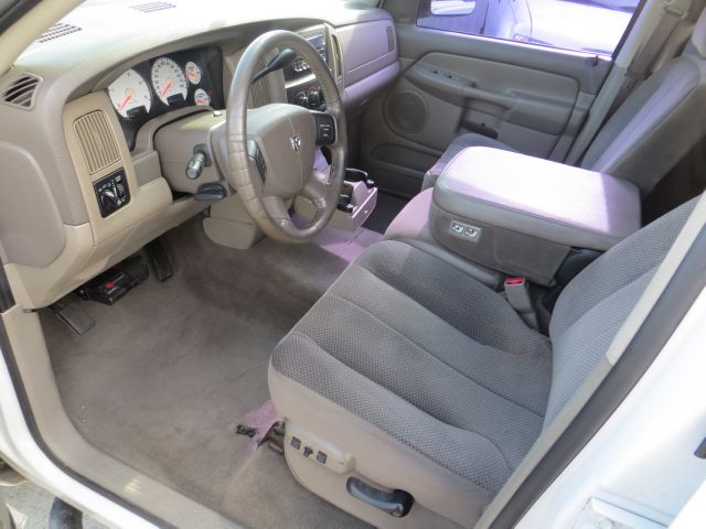 2005 Dodge Ram 2500 2dr Touring Cpe